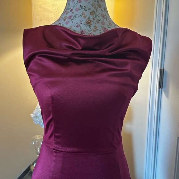 Burgundy elegant mermaid evening dress. - Picture 2 of 6
